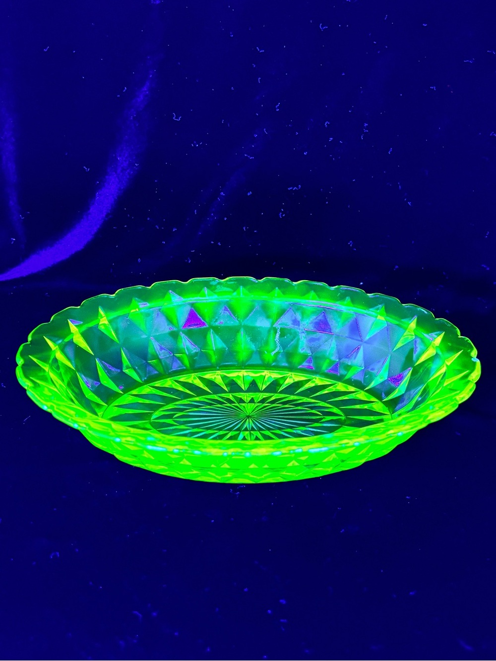 Vintage Jeannette Glass Company Uranium Glass Oval Serving Bowl